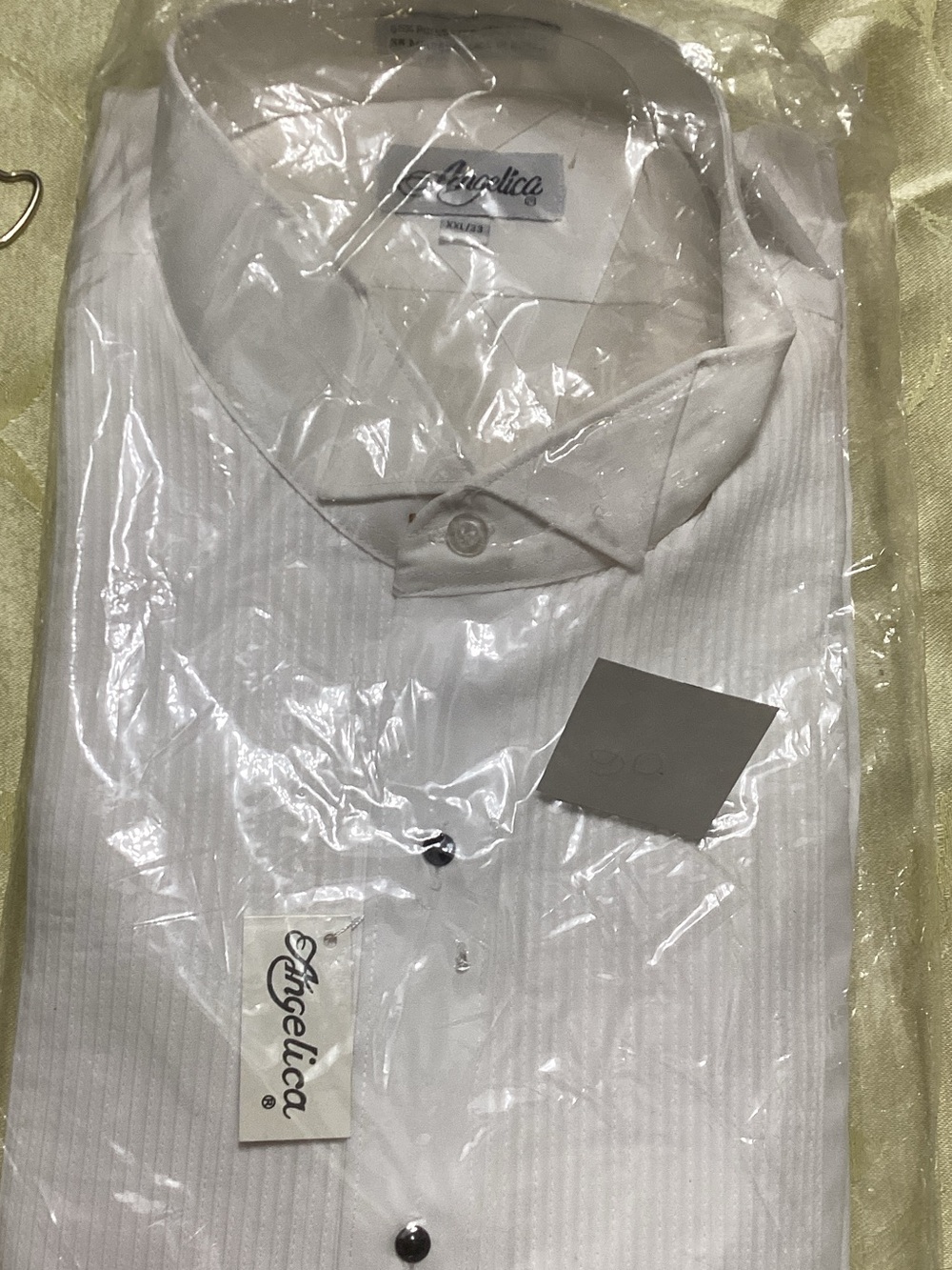 Angelica Men’s White Textured Dress Shirt